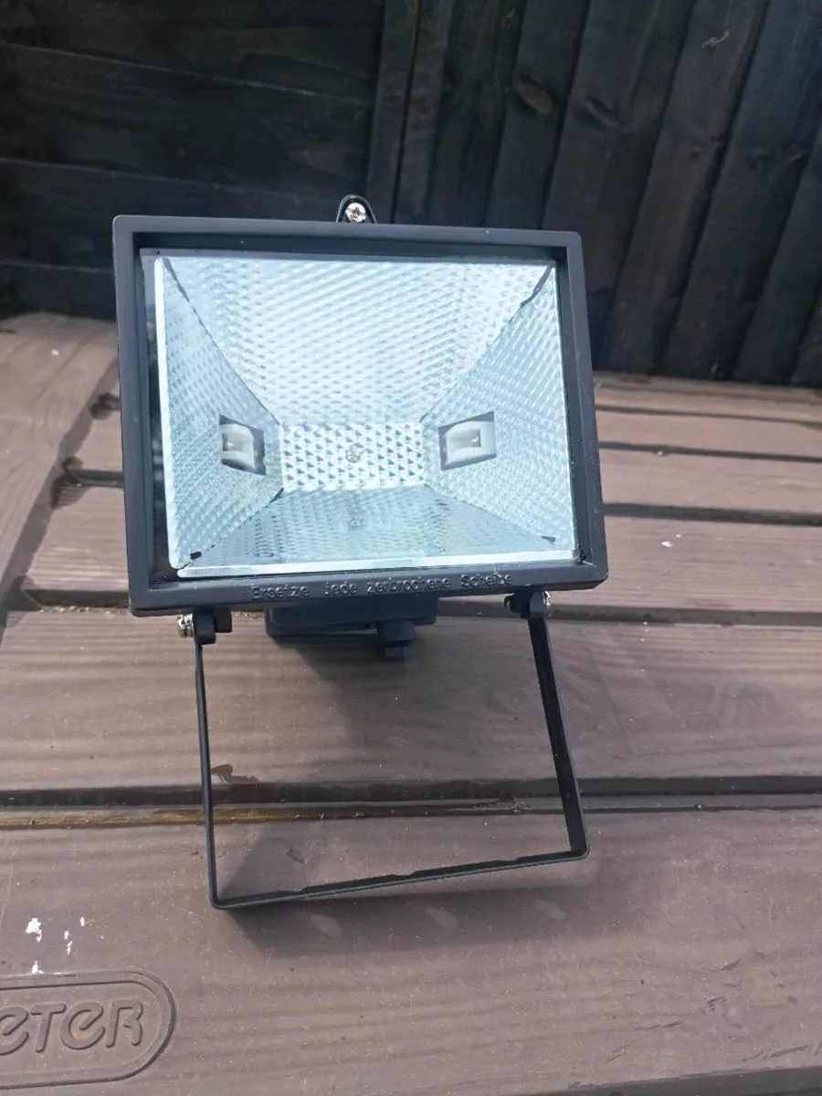 New spot light - Image 1