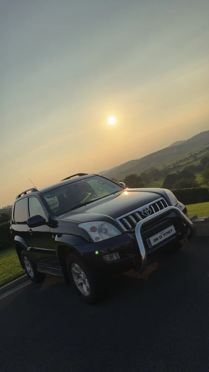 Toyota Land Cruiser - Image 3