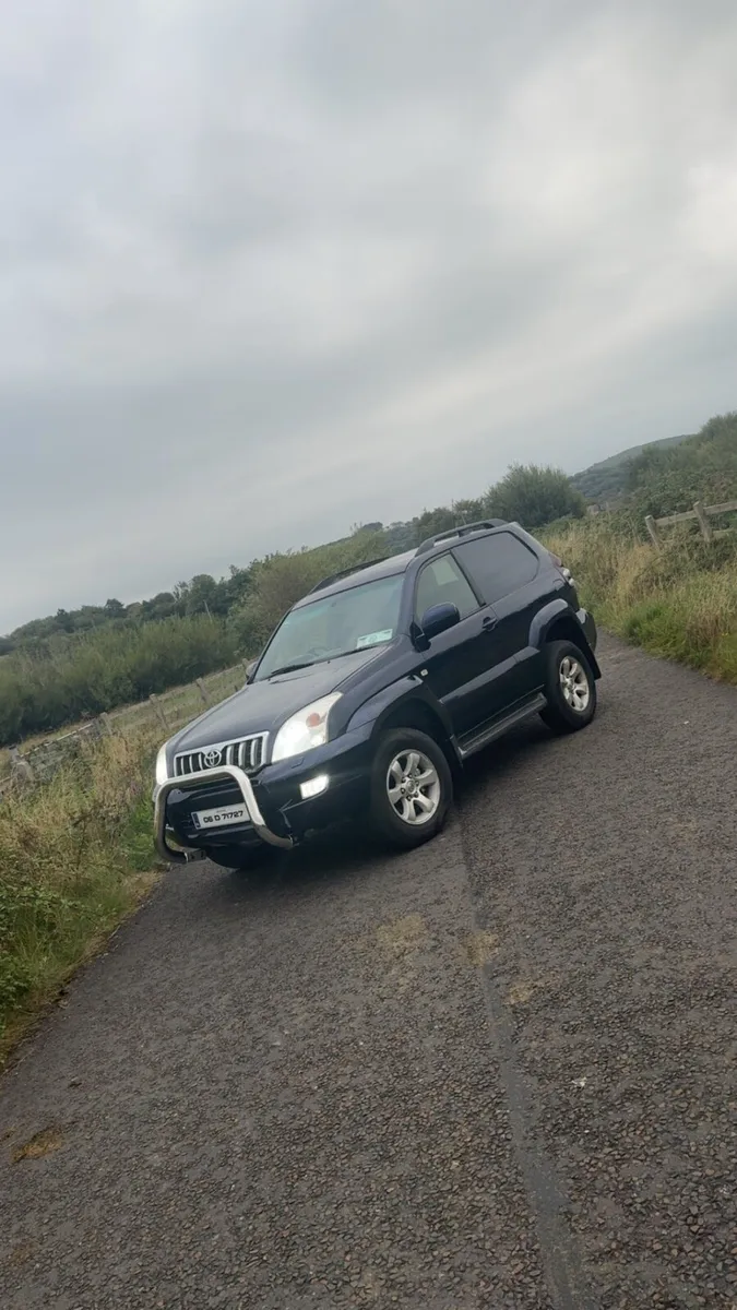 Toyota Land Cruiser - Image 4