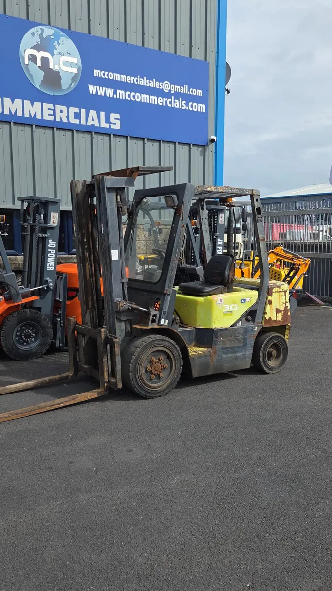 For Sale: 3 Ton Doosan Forklift - Image 1