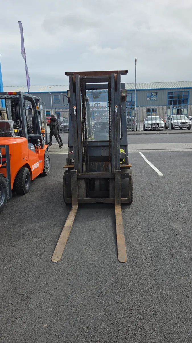 For Sale: 3 Ton Doosan Forklift - Image 3
