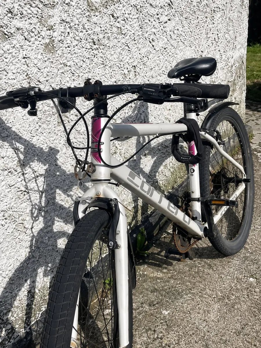 Carrera Crossfire Hybrid Bike + Heavy Duty Lock - Image 2