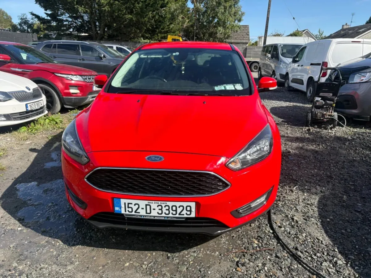 2015 Ford Focus Drive Away very light damage - Image 1
