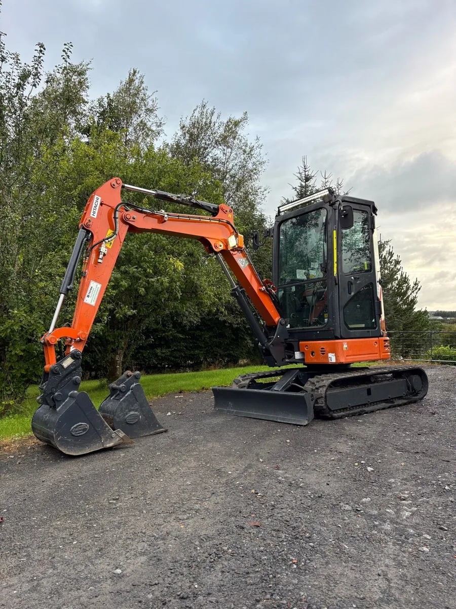 2020 Hitachi 26 U - Image 1