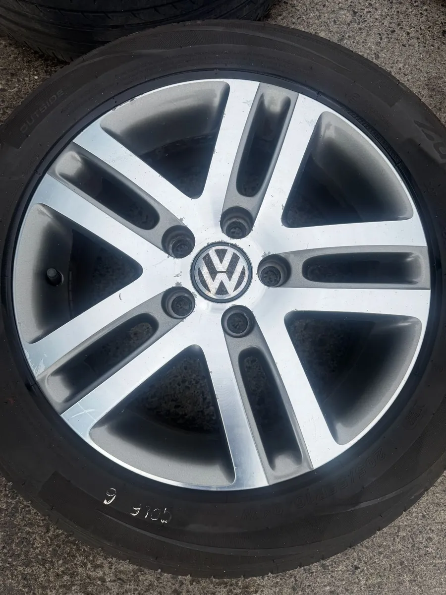 2012 VOLKSWAGEN GOLF 6 16" ALLOY WHEELS - Image 1