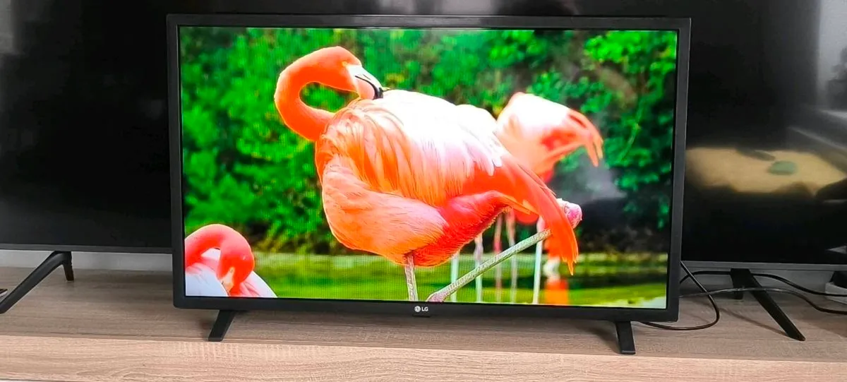 32" TV LG, SMART - Image 2