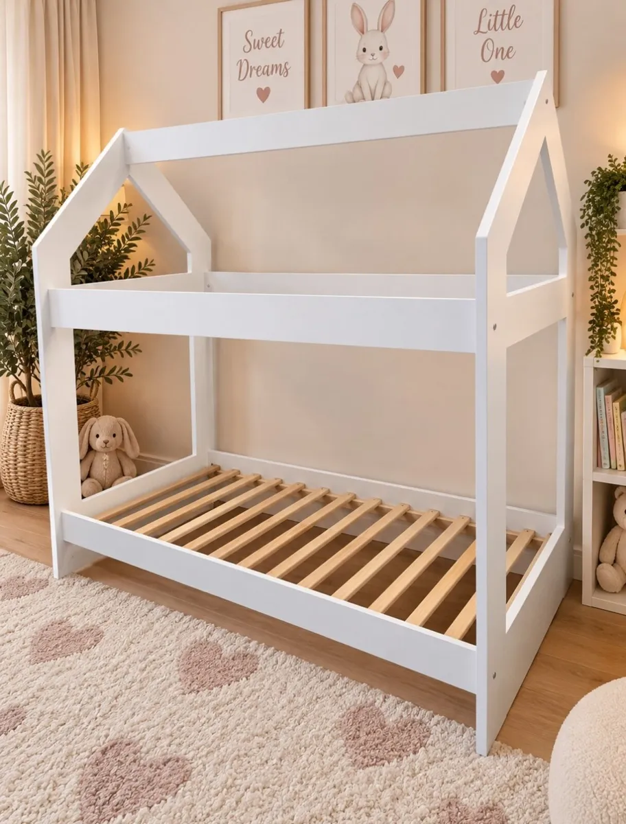 Beautiful White House-Style Bed - Image 2