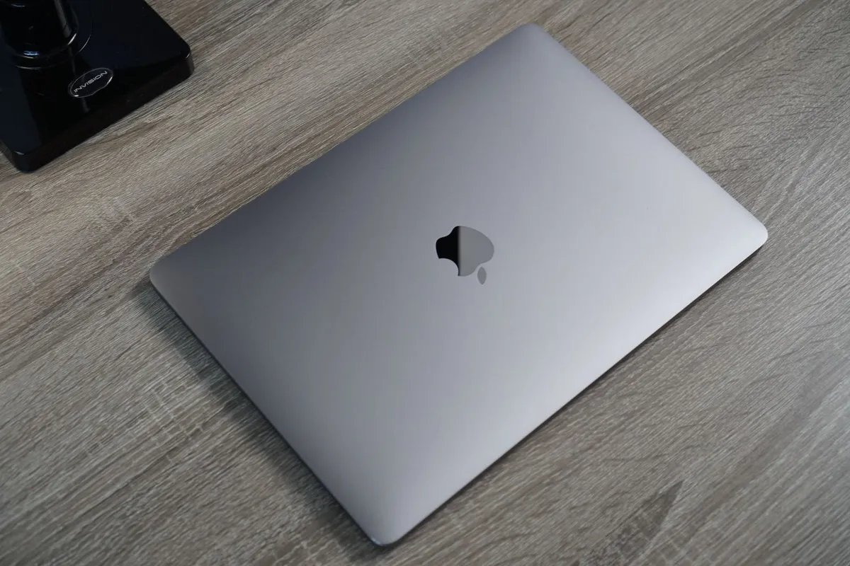 Apple MacBook Pro 13 2019 | i5 | 8GB | 128GB - Image 4