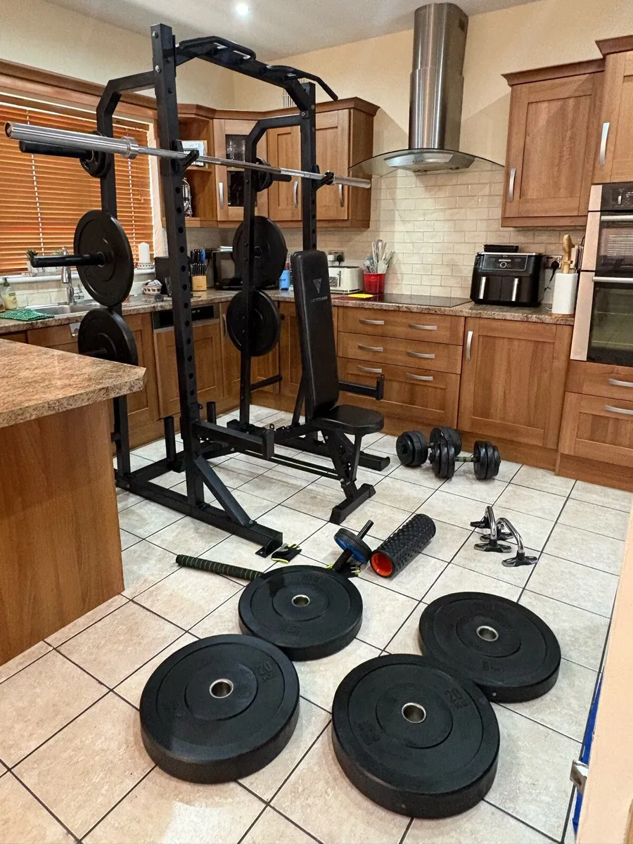 HEAVY DUTY SEMI PRO WEIGHTLIFTING FULL GYM SET UP! - Image 4