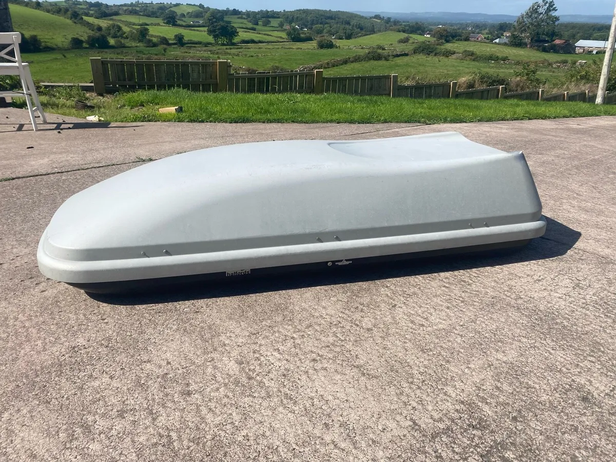 Halfords Roof Top Box - Image 1