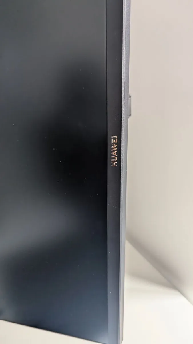 Huawei 24 inch monitor - Image 1