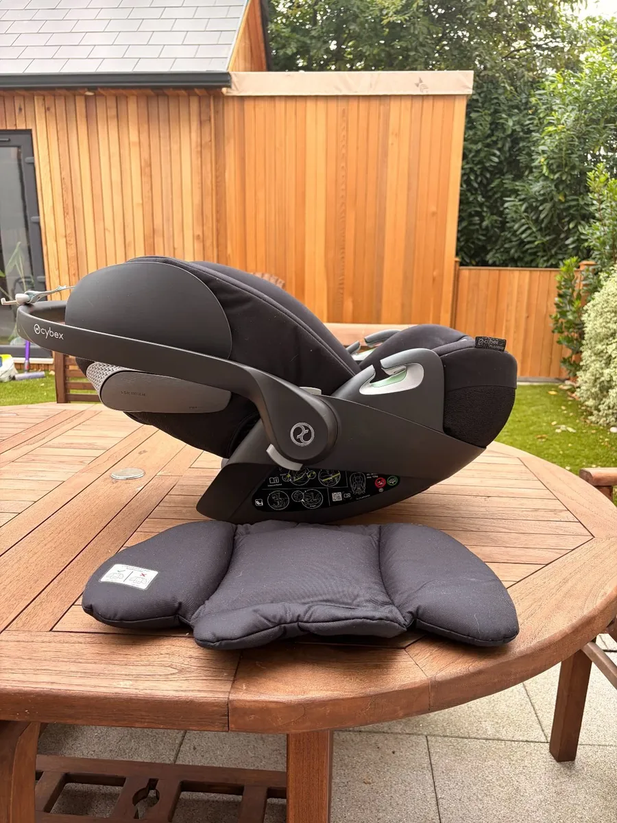Cybex Cloud T i-Size Rotating Baby Car Seat - Image 3