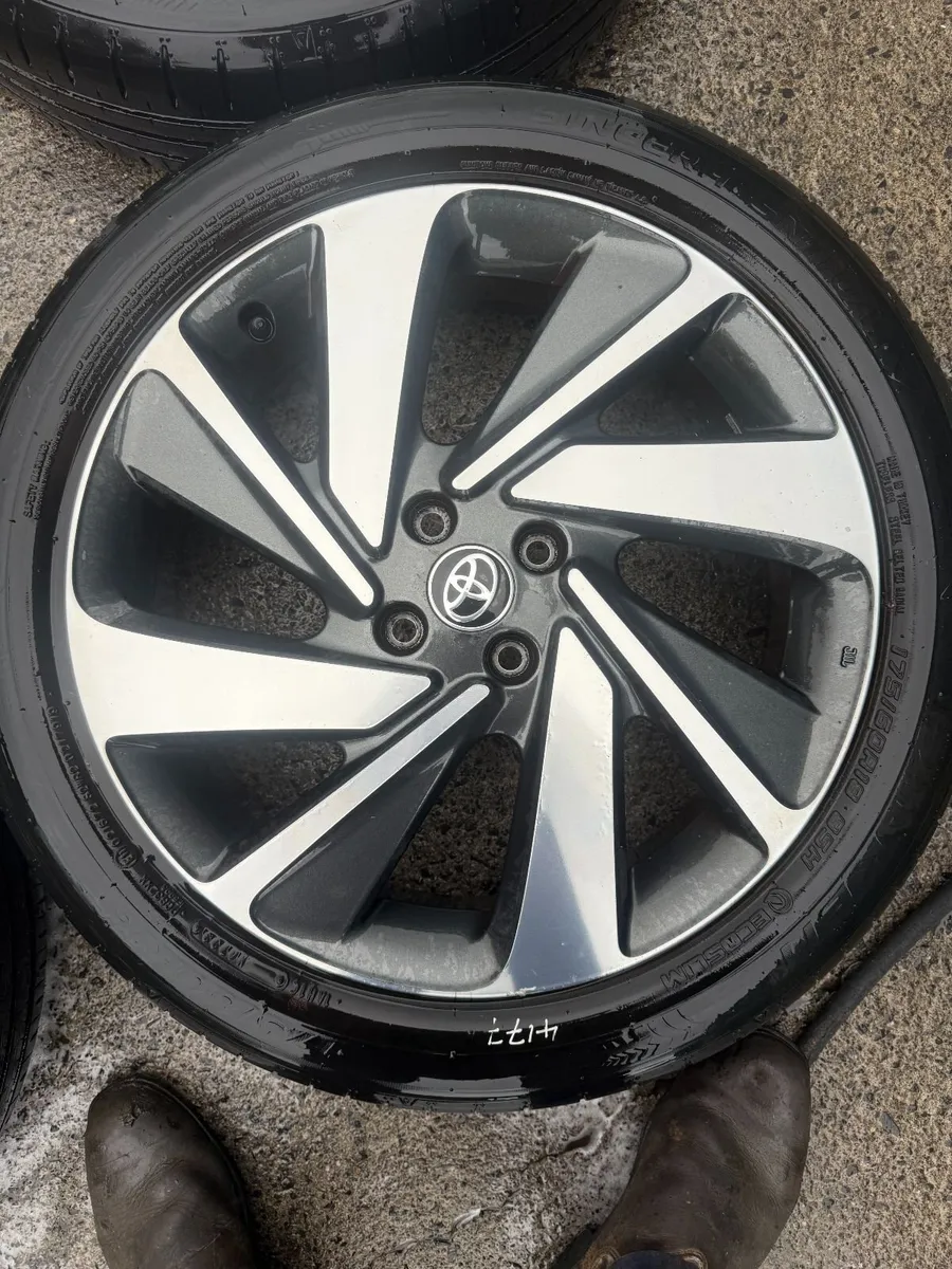 2021 TOYOTA AYGO 18" ALLOY WHEELS - Image 1