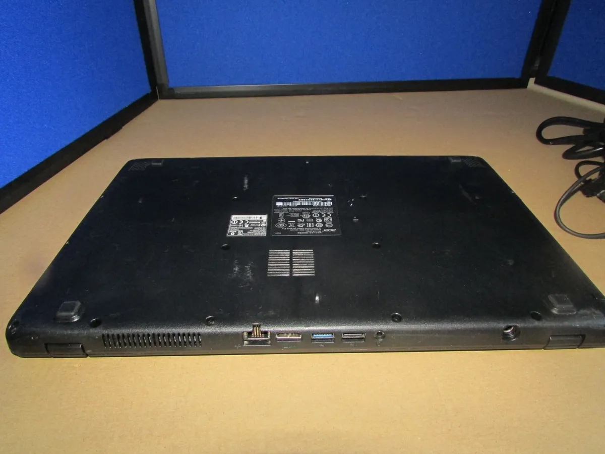 Acer Laptop - Image 4