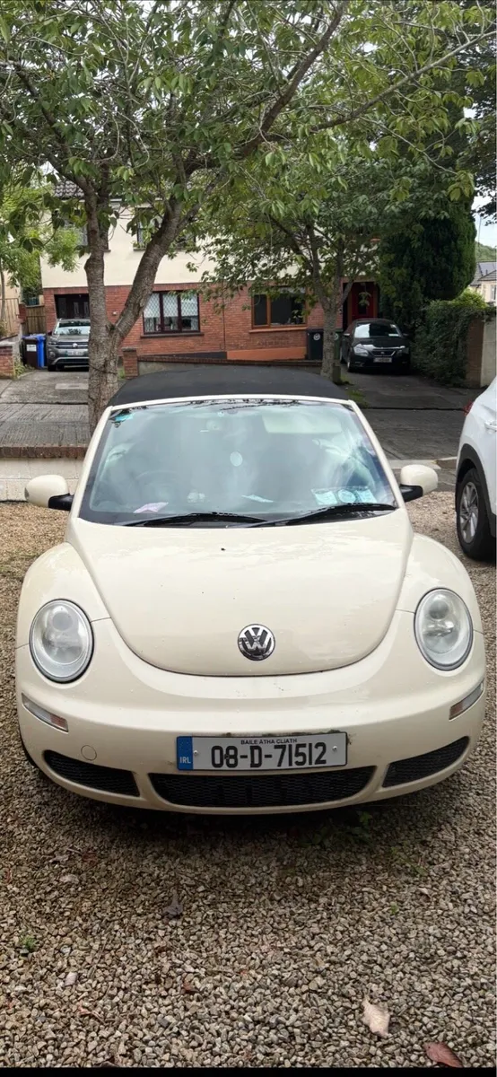 Volkswagen Beetle 08 - Image 1