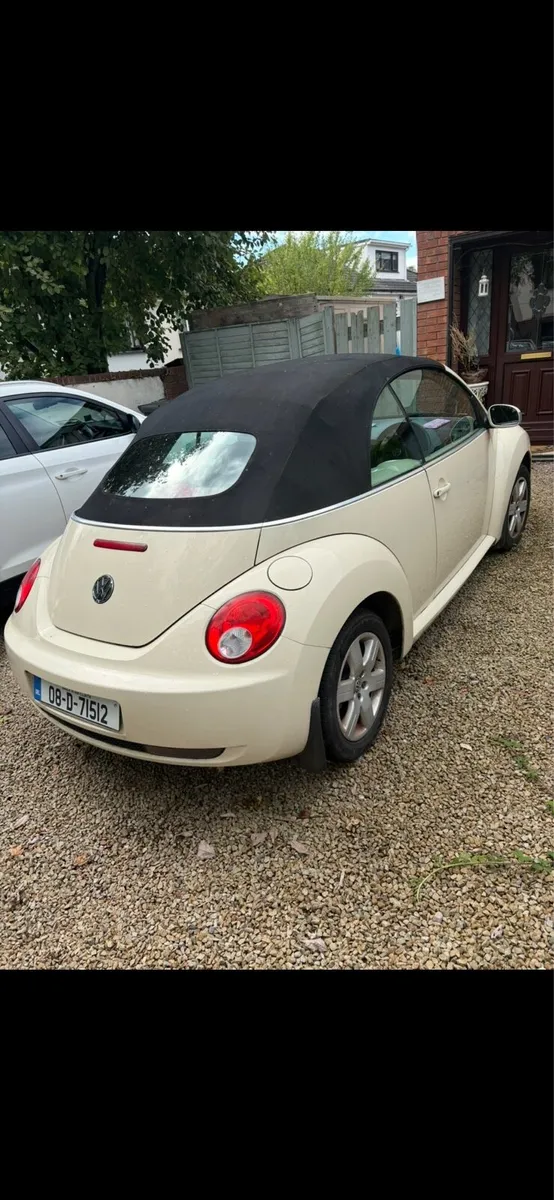 Volkswagen Beetle 08 - Image 3