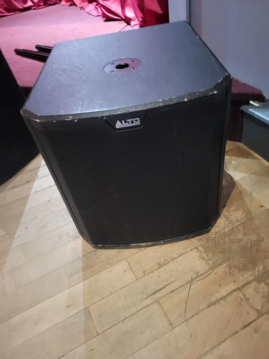 Pa system 2 daz 15inch speakers and 2 alto 15inch - Image 2