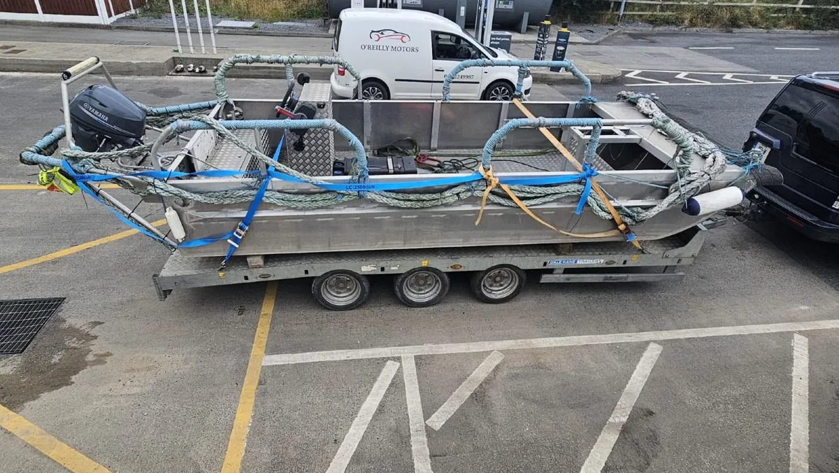 Aluminium work boat - Image 1