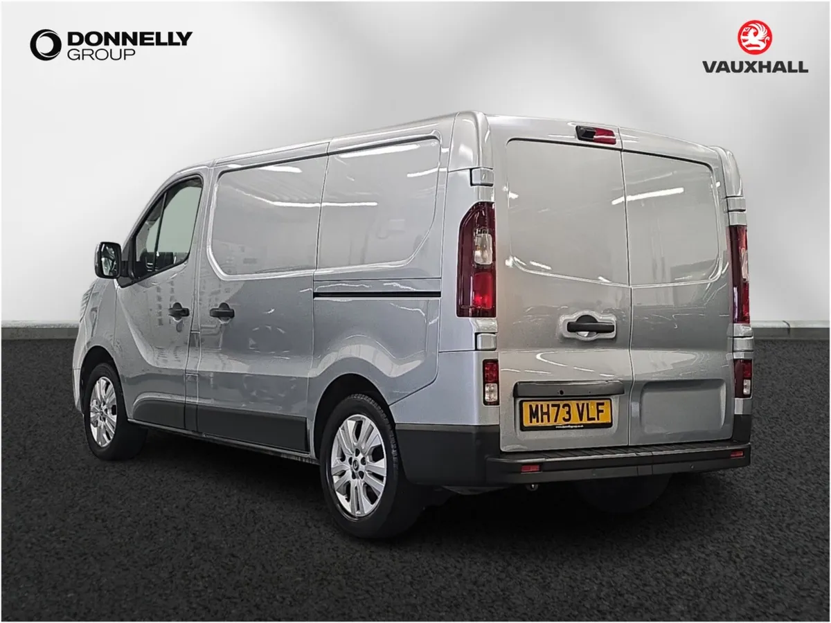 Renault Trafic Swb Diesel Extra - Image 2