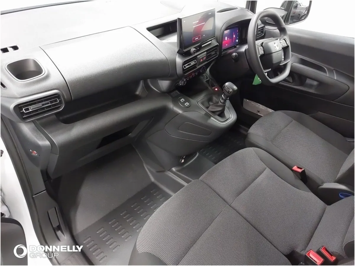 Vauxhall Combo Cargo 1.5 Turbo D 100ps Prime Plus - Image 4