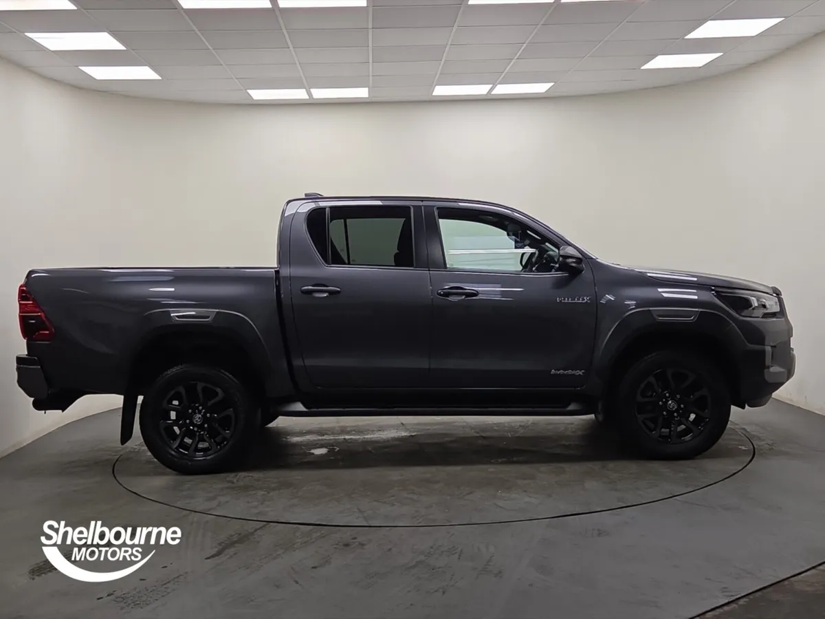 Toyota Hilux Invincible X D/Cab Pick Up 2.8 D-4D A - Image 3