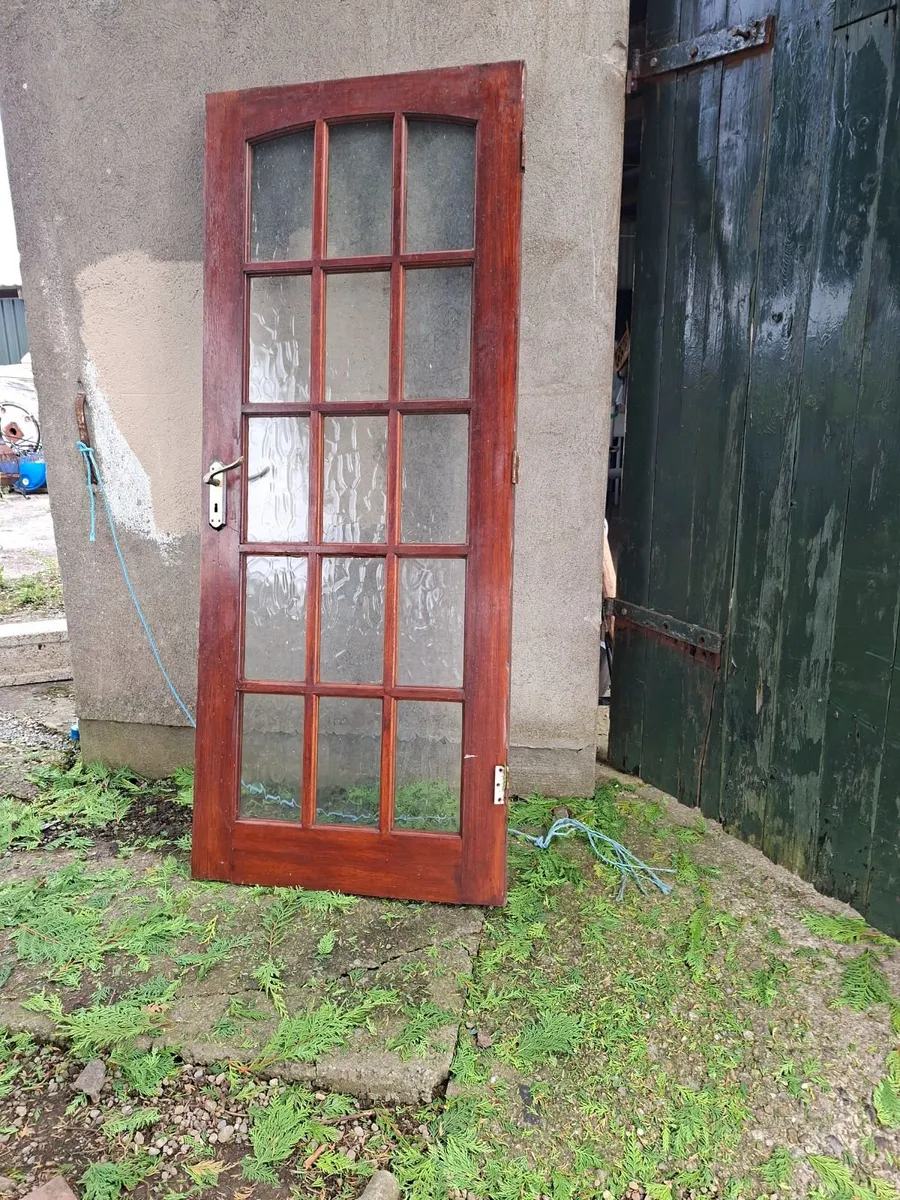 Internal doors x 2 - Image 2