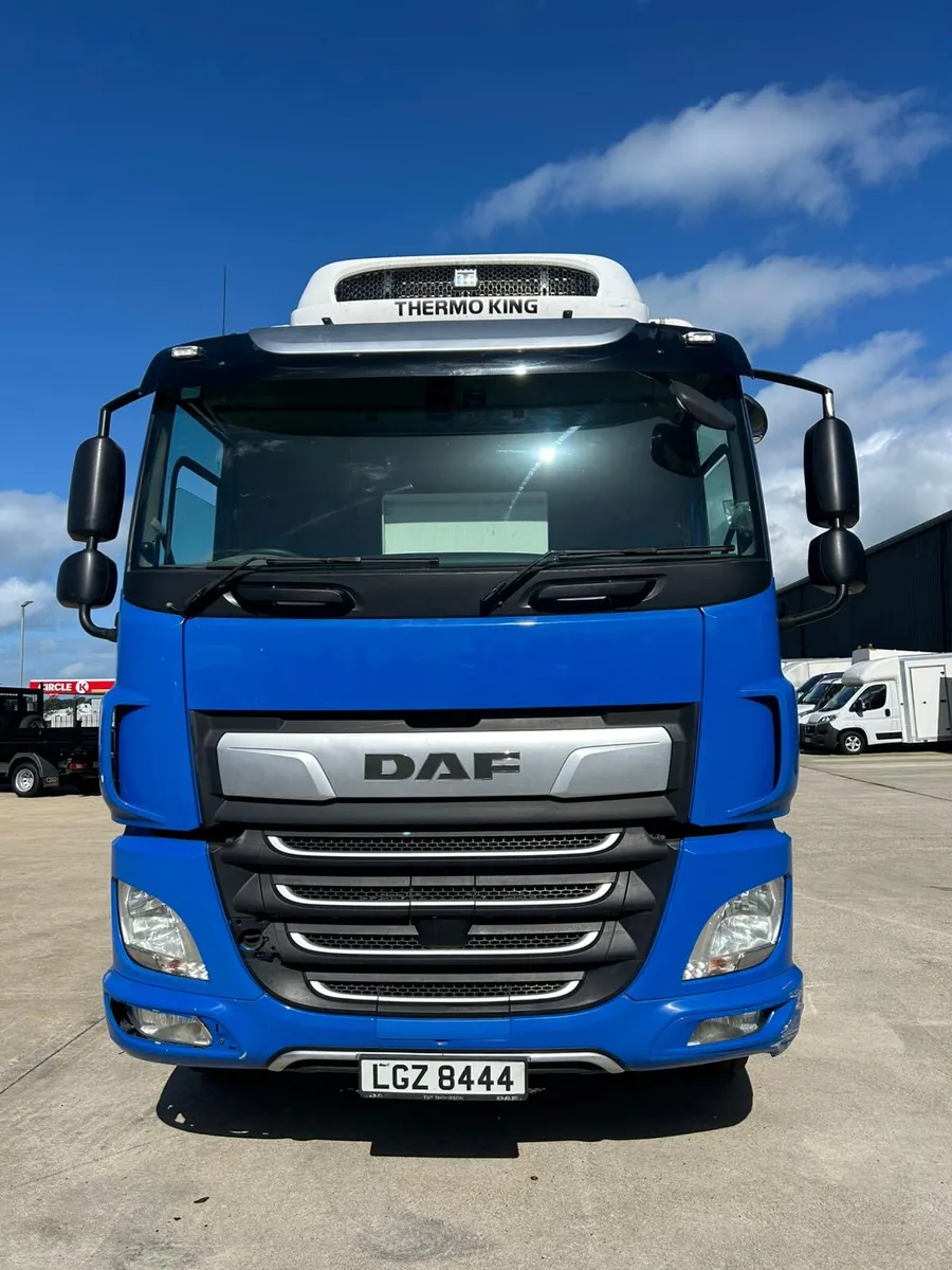 2019 DAF CF 320 26 Ton Fridge Lorry - Image 3