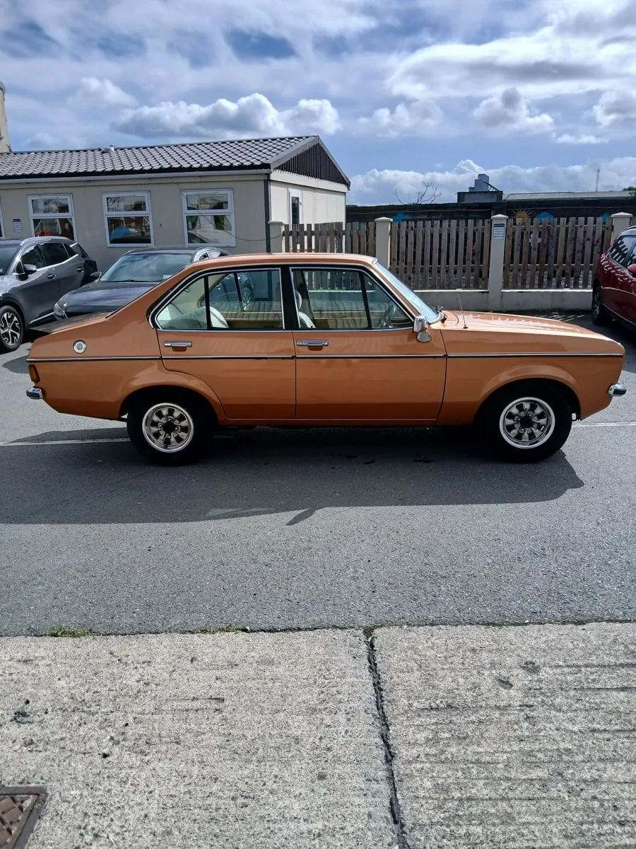 Ford Escort 1977 - Image 1