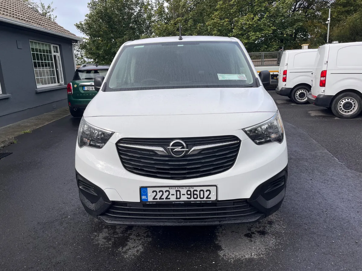 Opel Combo 6 Speed 100BHP 1.5L (1 Owner) - Image 2