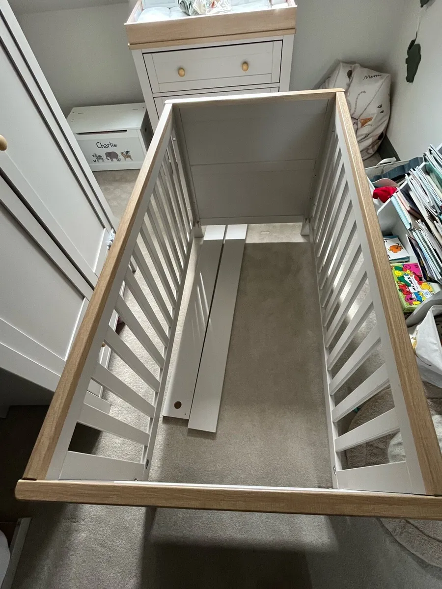 Infant cot - Image 4