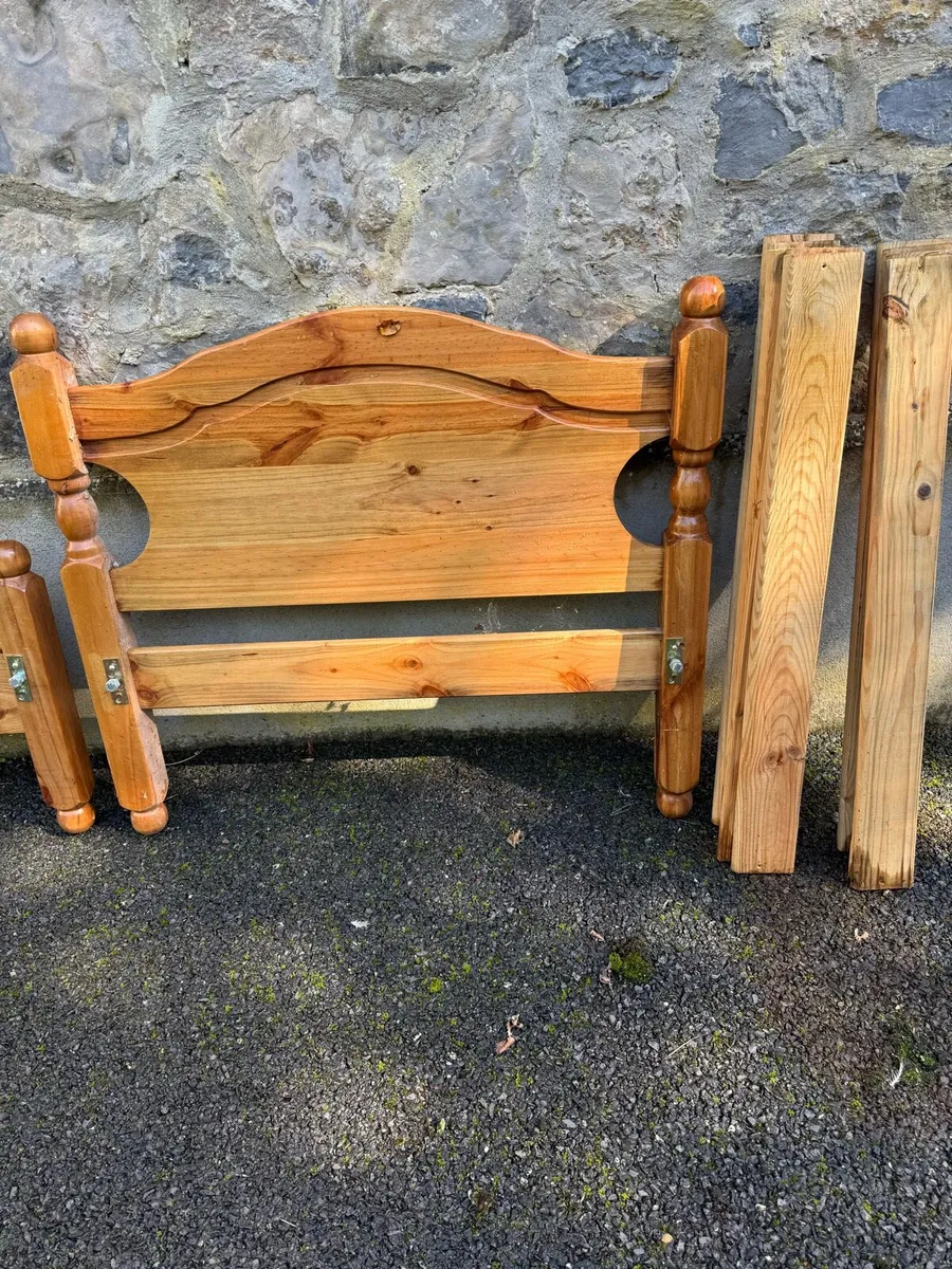 Child’s bed - Image 1