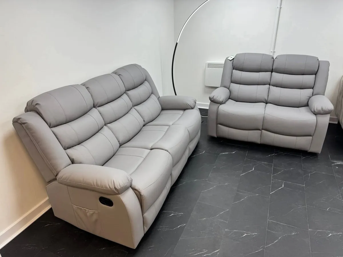 3+2 Roma Leather Manual Recliner Sofa - Image 4