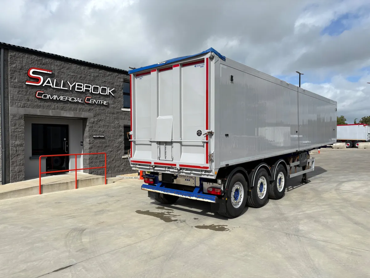 Fruehauf Tipper - Image 1