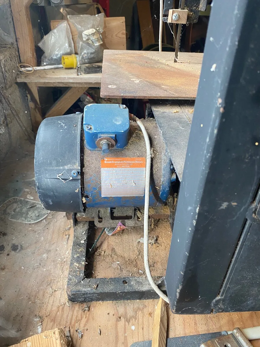 Old band saw - Image 2
