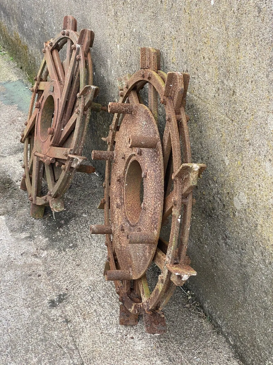 Tractor wheel strakes - Image 3