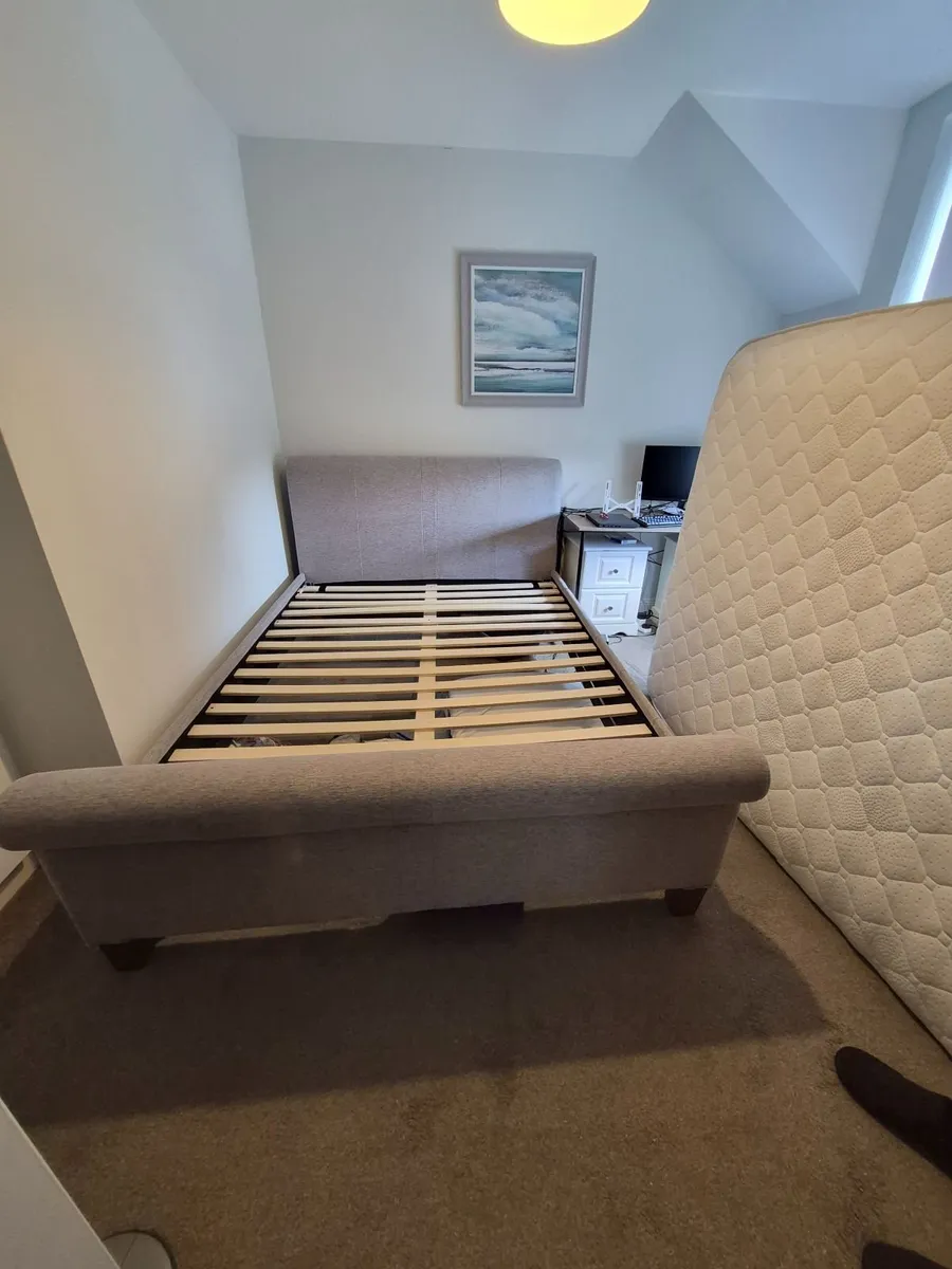 King size Bed - Image 1
