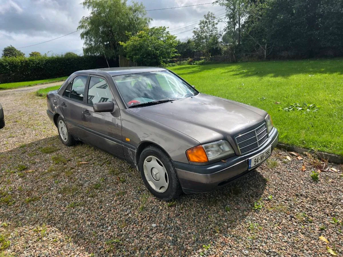Mercedes C200 diesel 1994 - Image 3