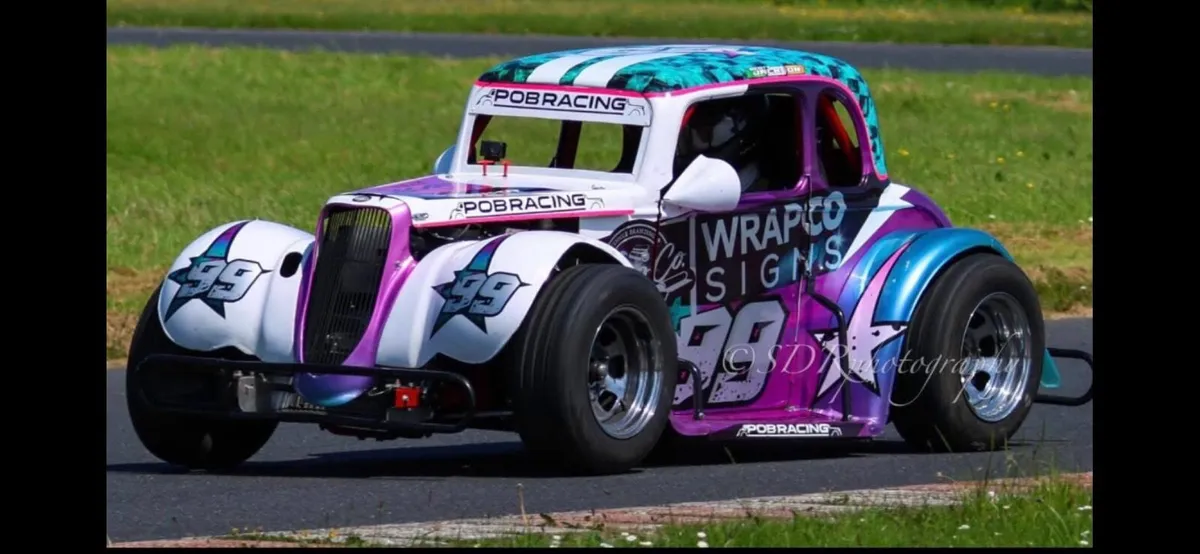 Legend race car - Image 1