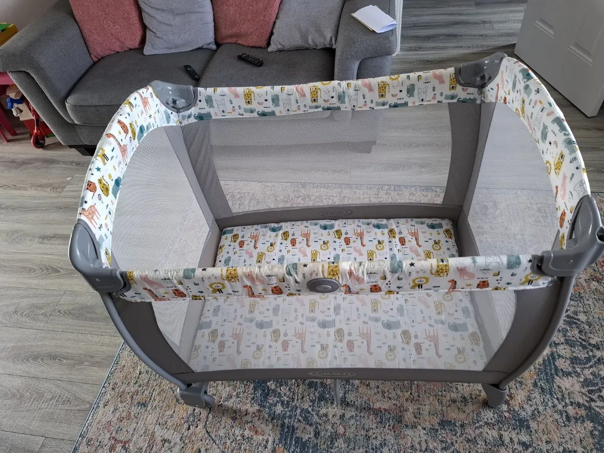 Gracco Travel Cot - Image 1
