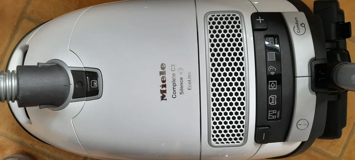 Miele vacuum/Hoover cleaner - Image 3