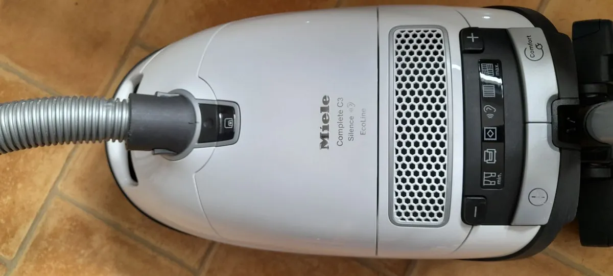 Miele vacuum/Hoover cleaner - Image 4