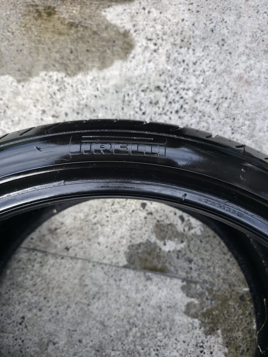 Tyre 285/30R20 Pirelli - Image 2