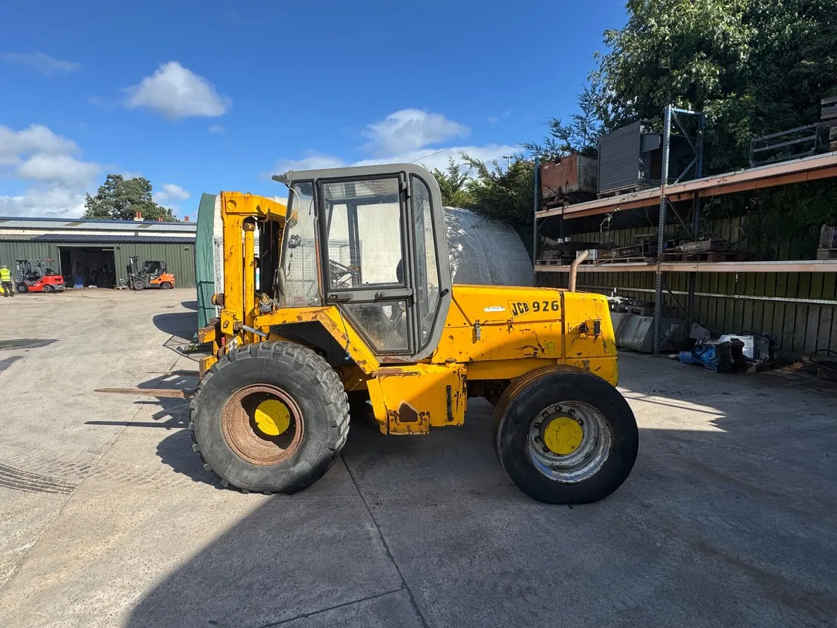 JCB 926 rough terrain forklift - Image 2