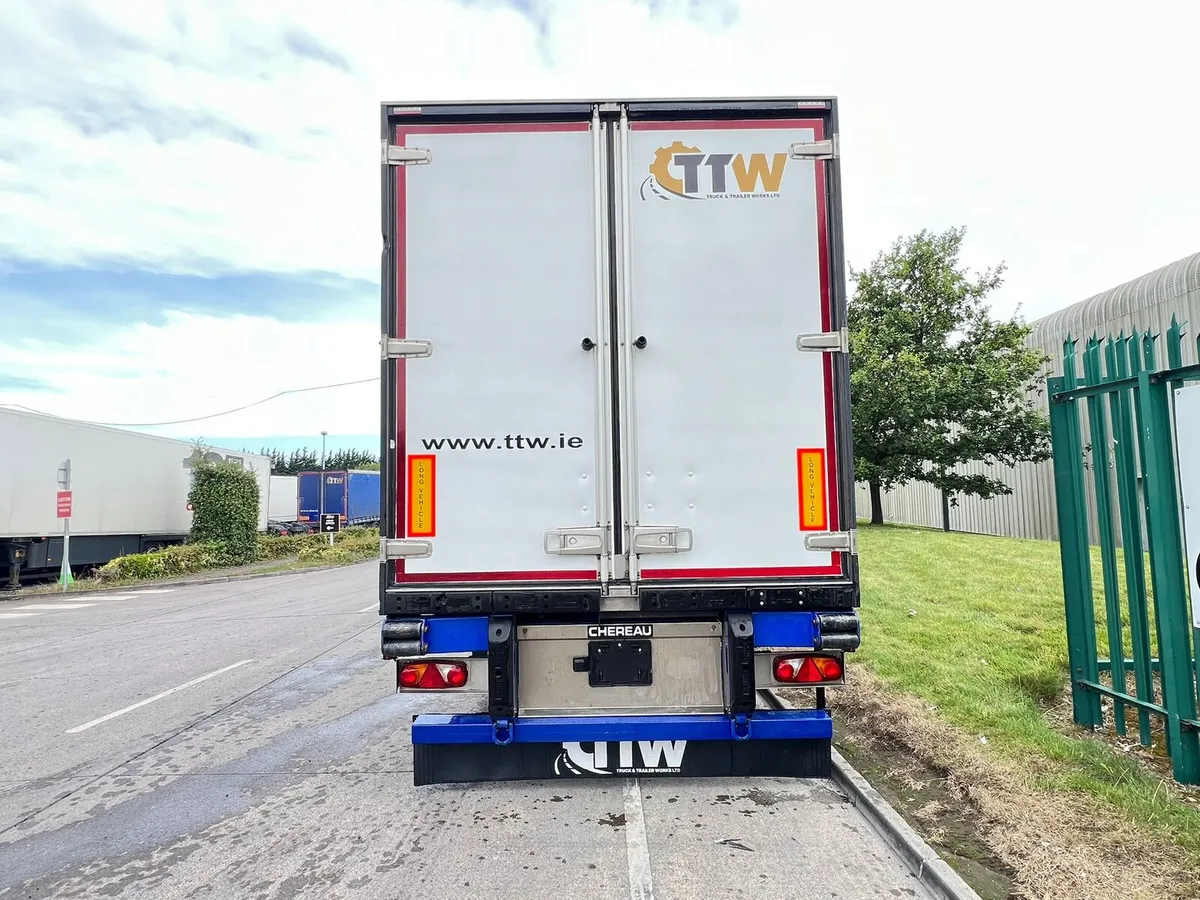 2022 Chereau Fridge Trailer - Image 2