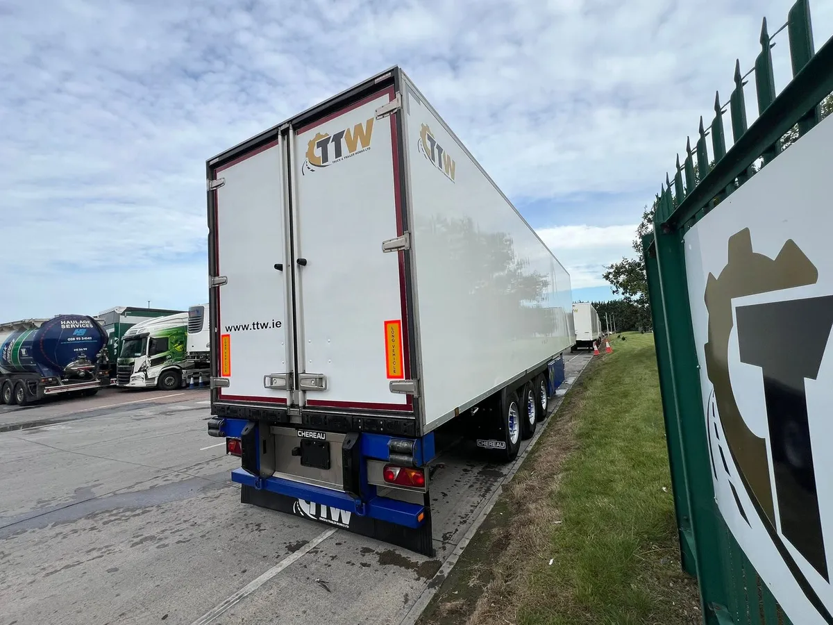 2022 Chereau Fridge Trailer - Image 3