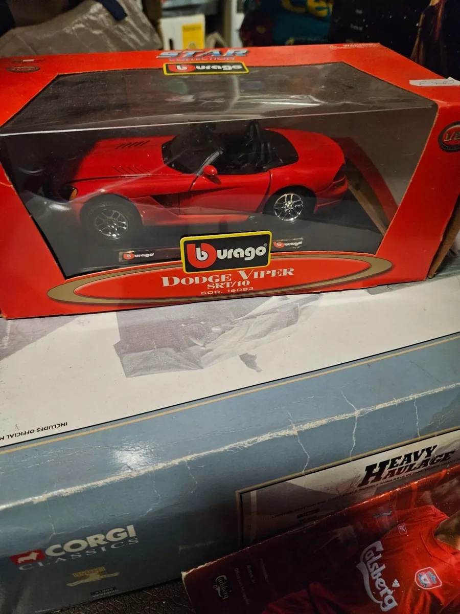 Corgi Burago Dodge Viper 1.24 - Image 1