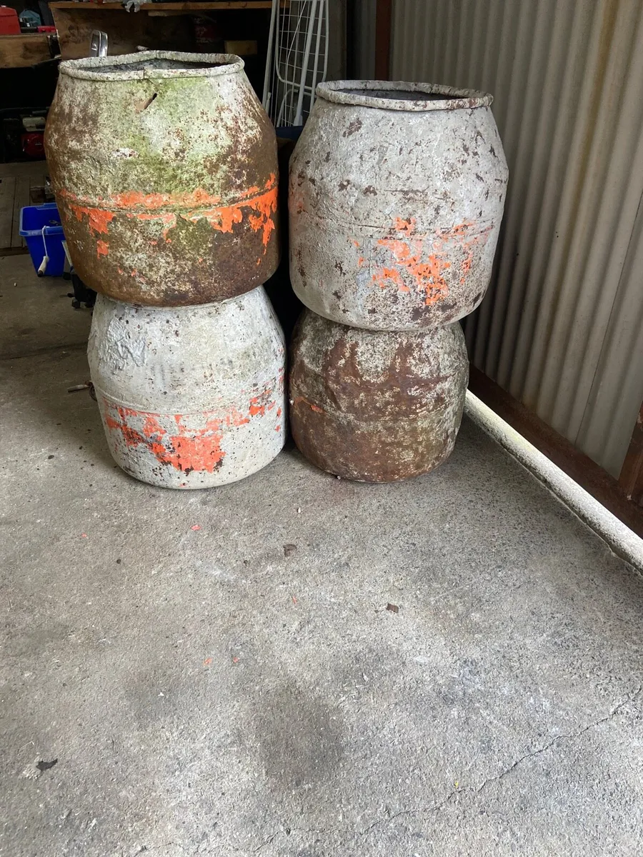 Mixer bowls - Image 1