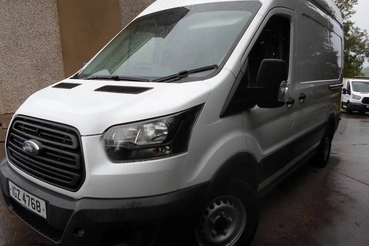 Ford Transit 2018 - Image 2
