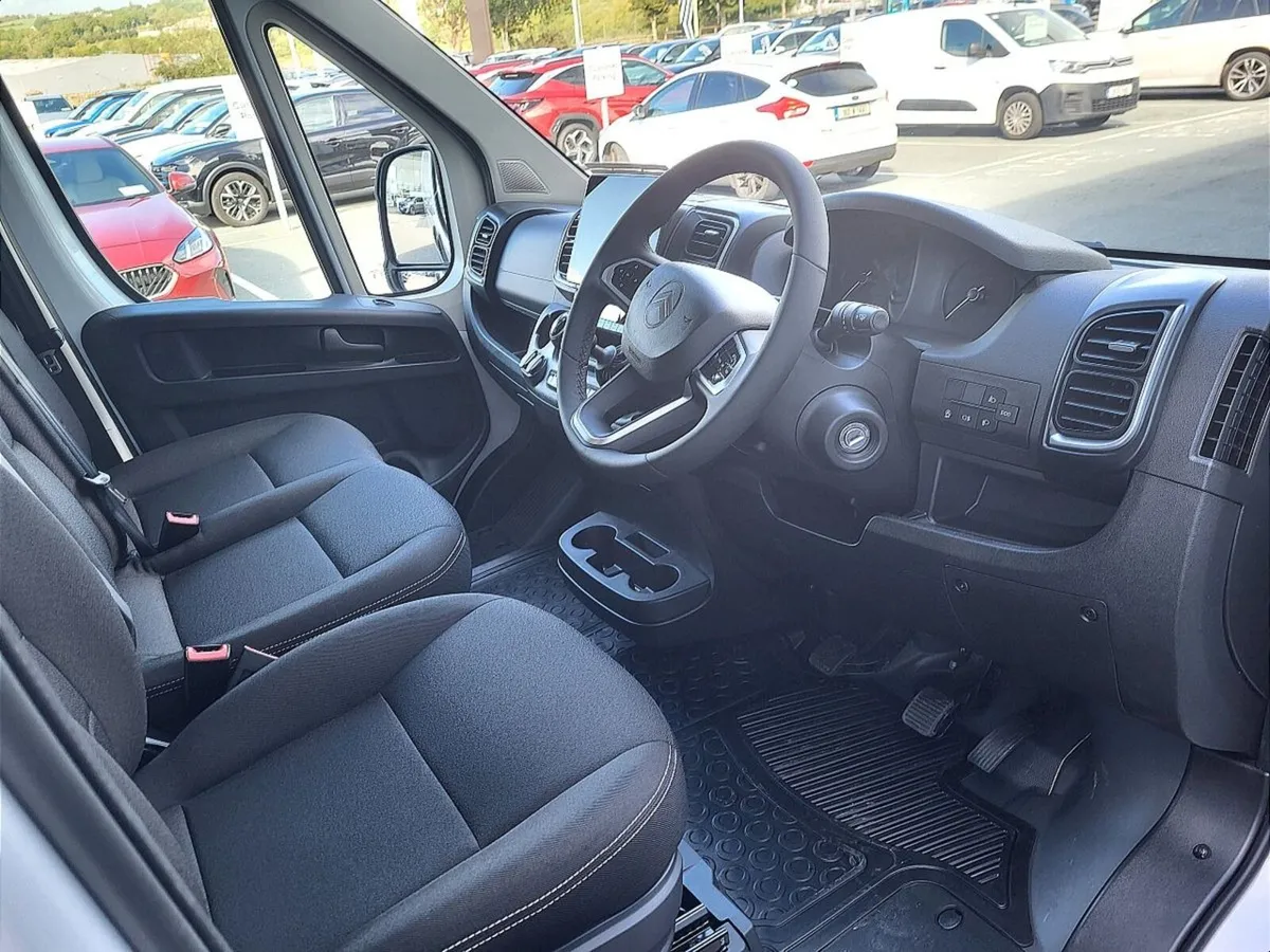 Citroen Relay 35 L3 H2 Special Edition - Image 4