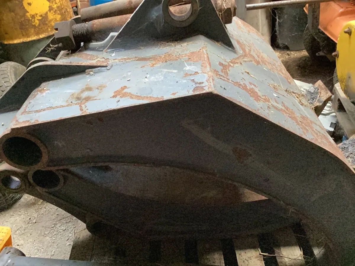 Digger manual grab. - Image 3